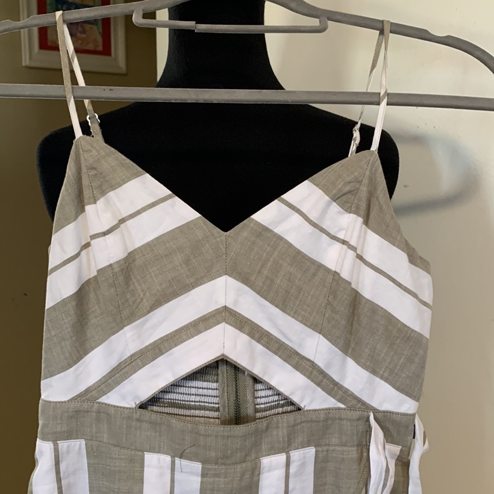 Express spaghetti strap cut out wrap midi dress stripe pattern size 0 NWOT - Picture 2 of 8